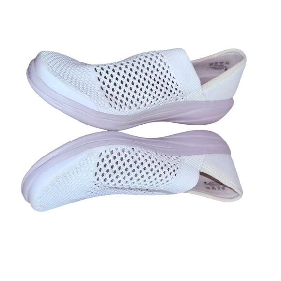 Naturalizer BZees Charlie White Knit Slip-on Comfort Sneaker size 9M - Picture 8 of 10